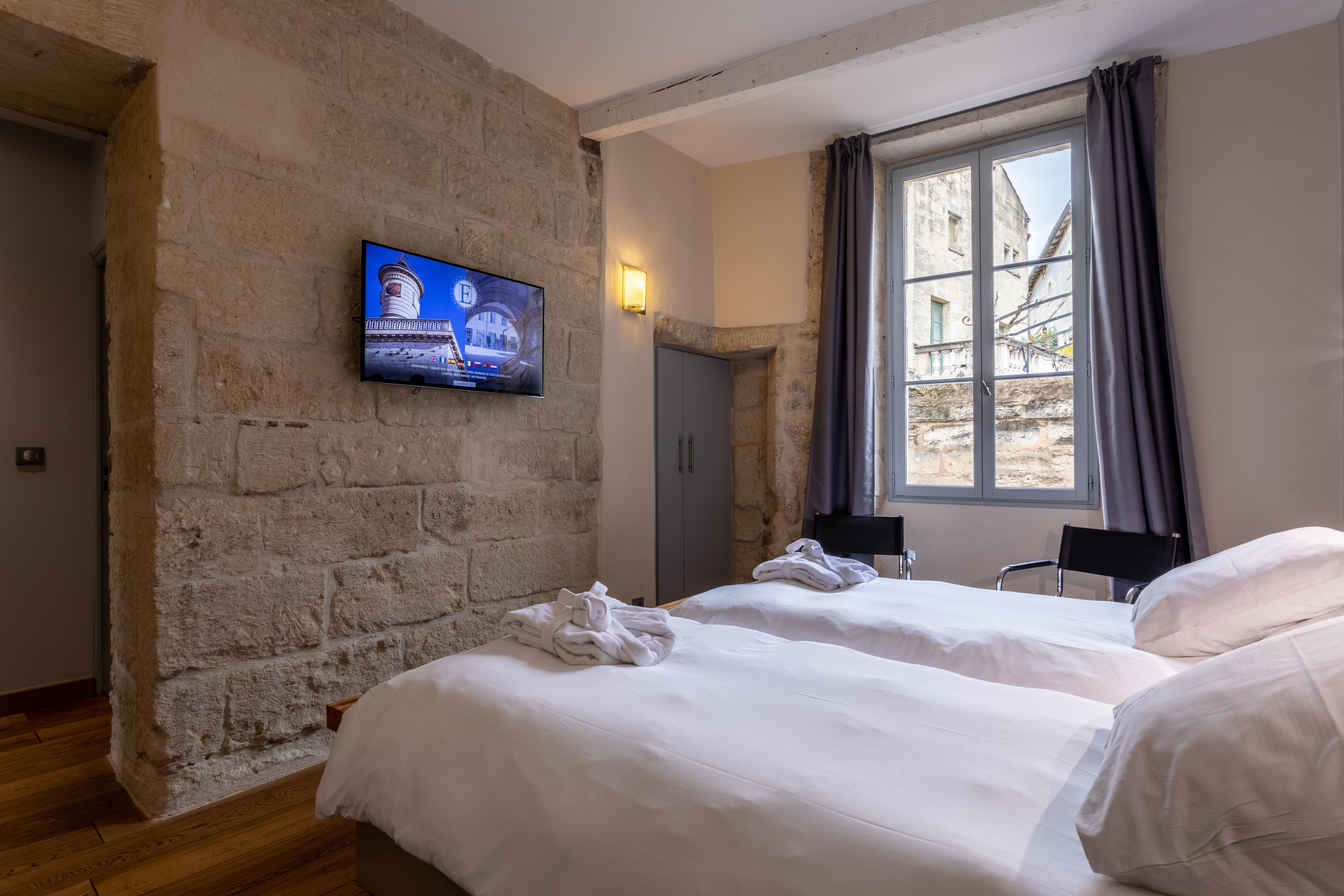 Boutique Hotel Entraigues Uzes Exterior photo