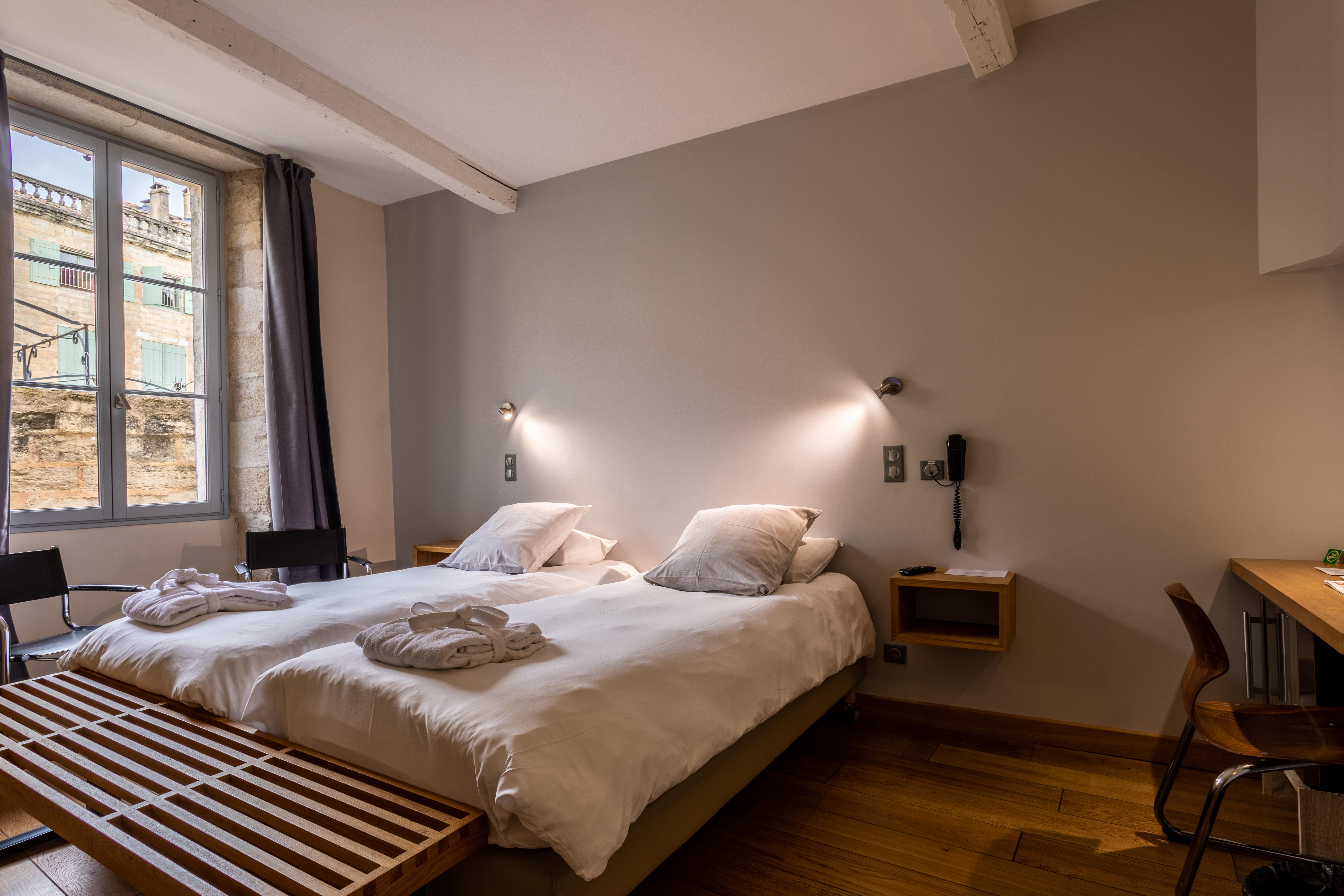 Boutique Hotel Entraigues Uzes Exterior photo
