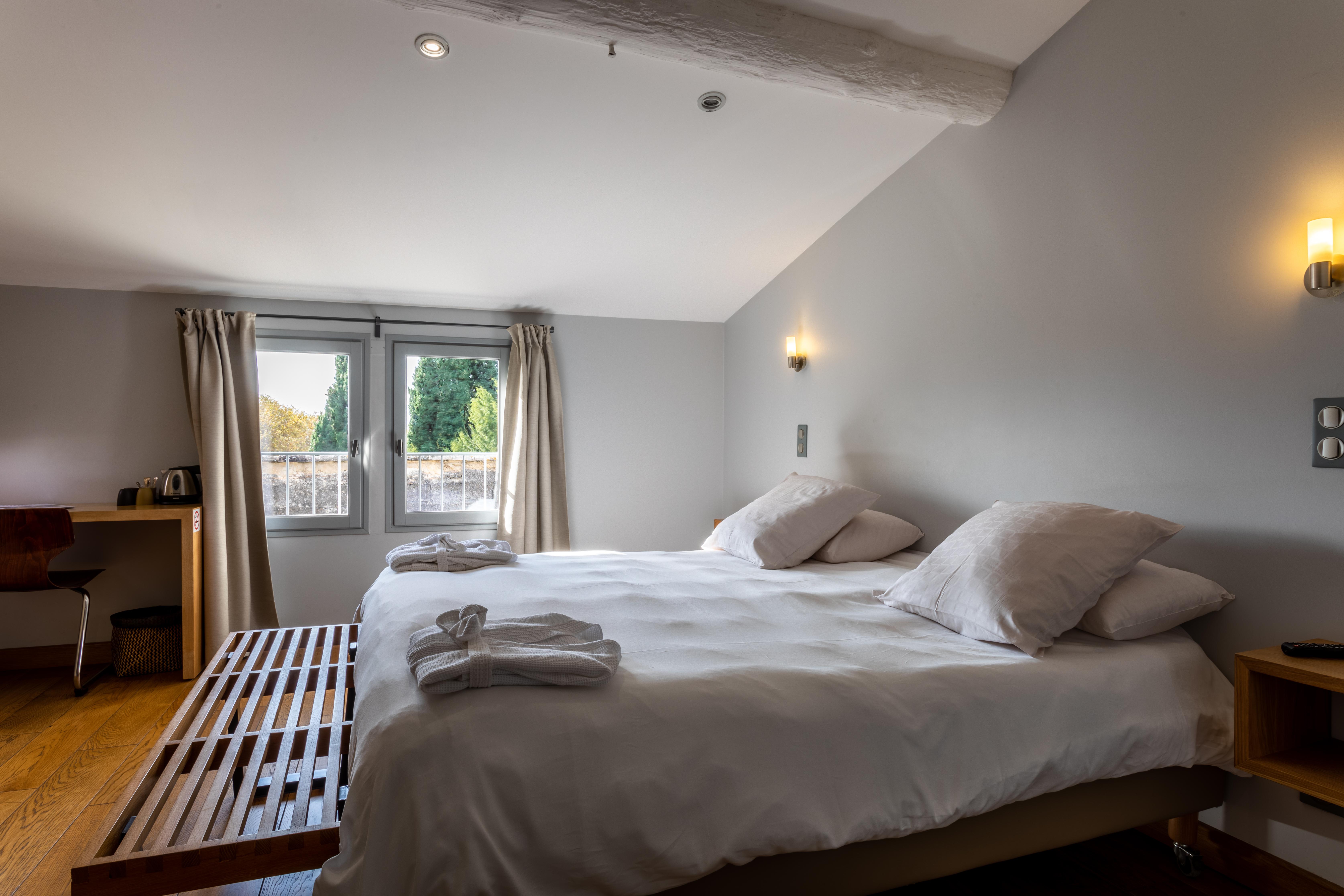 Boutique Hotel Entraigues Uzes Exterior photo
