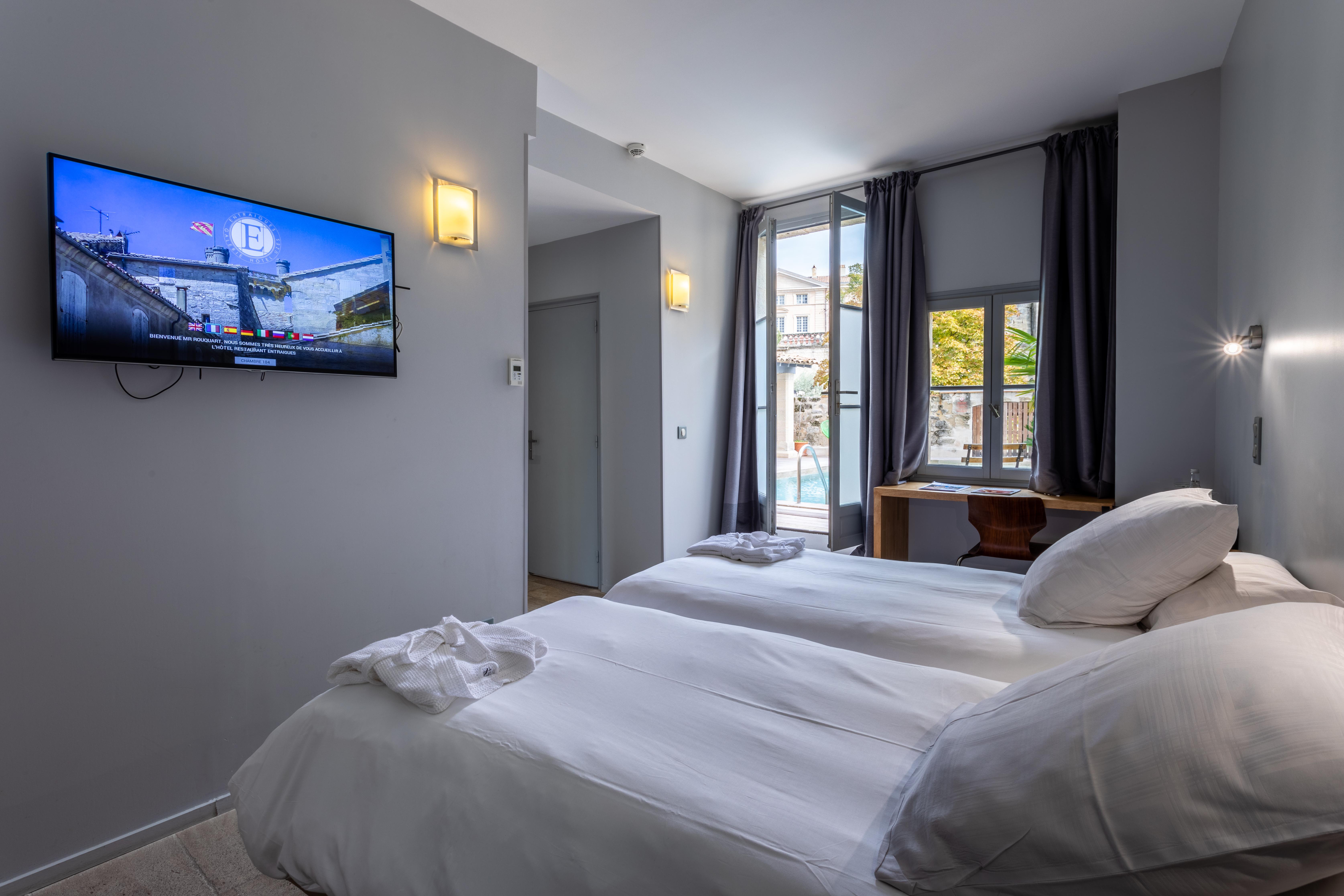 Boutique Hotel Entraigues Uzes Exterior photo