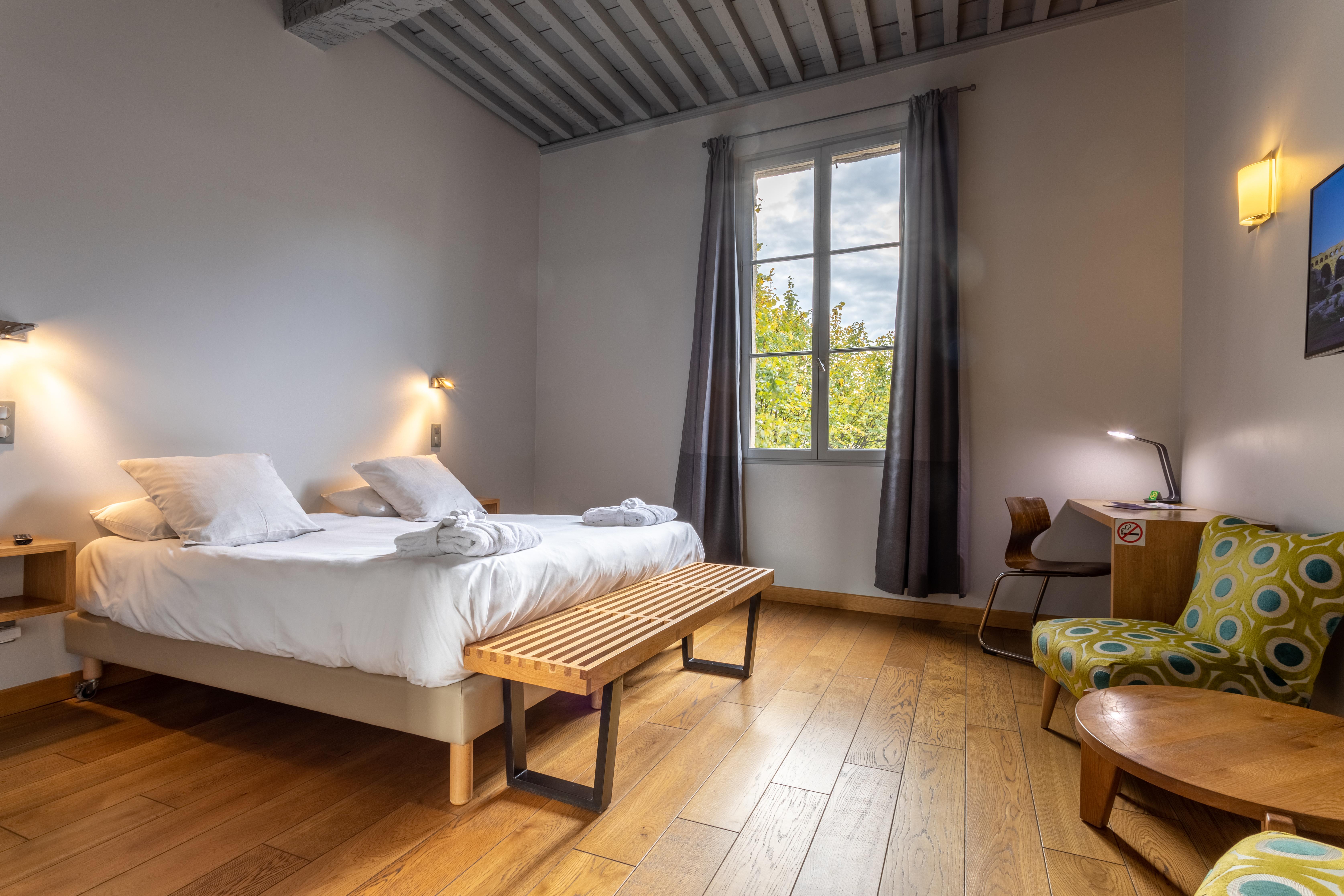Boutique Hotel Entraigues Uzes Exterior photo