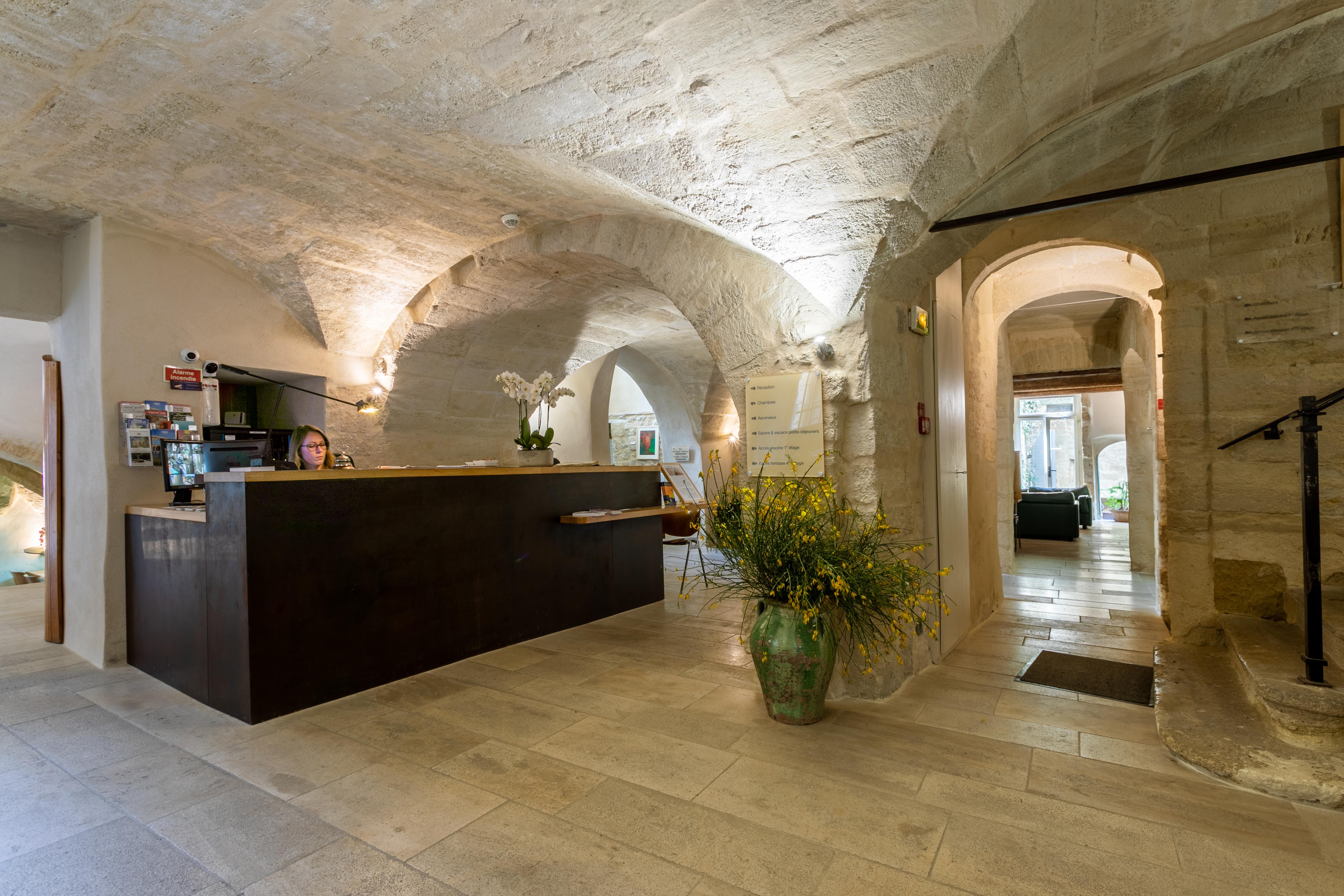 Boutique Hotel Entraigues Uzes Exterior photo