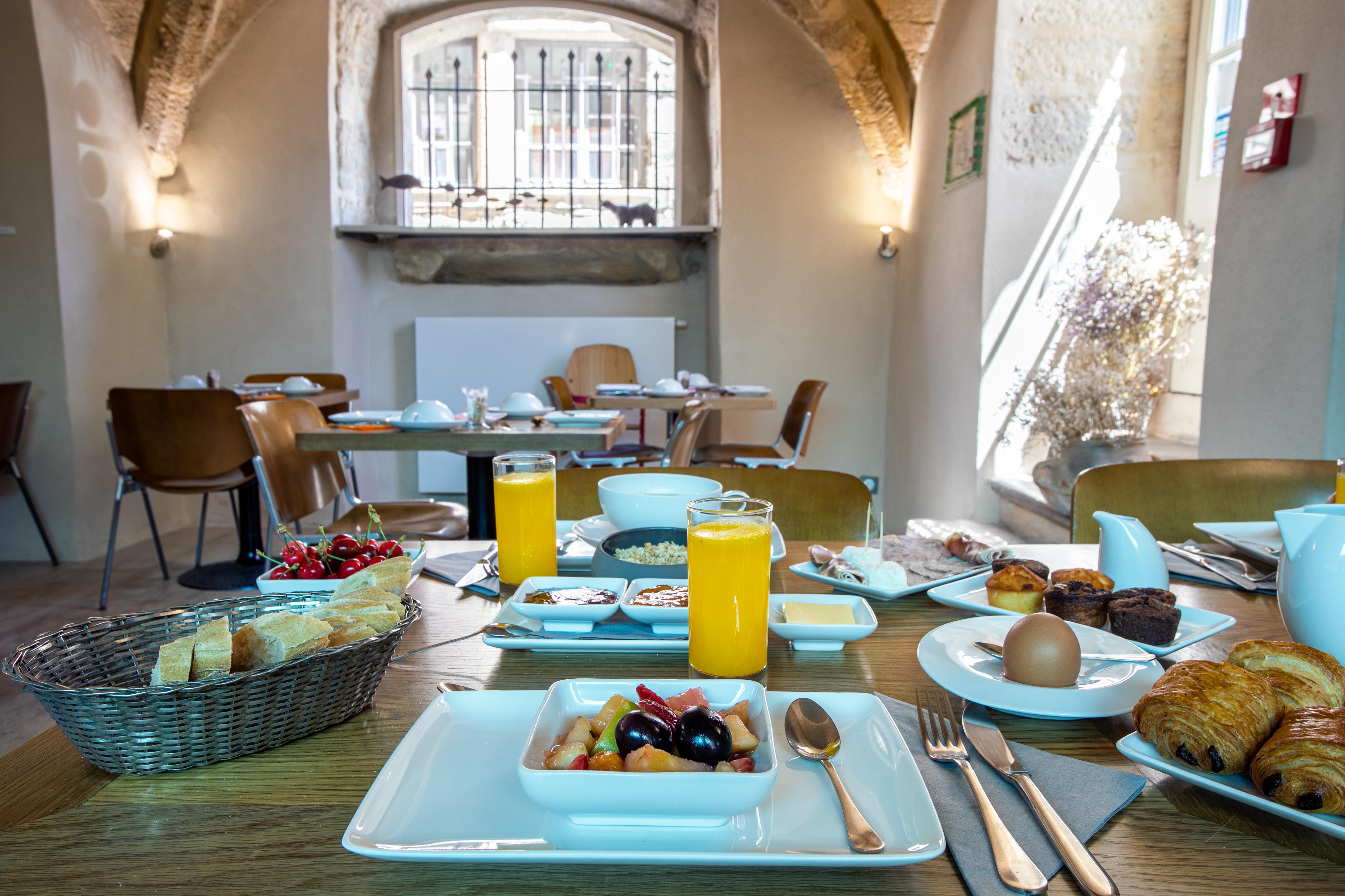 Boutique Hotel Entraigues Uzes Exterior photo