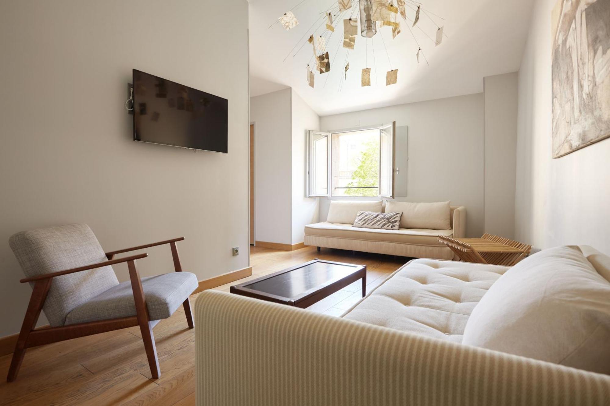 Boutique Hotel Entraigues Uzes Exterior photo