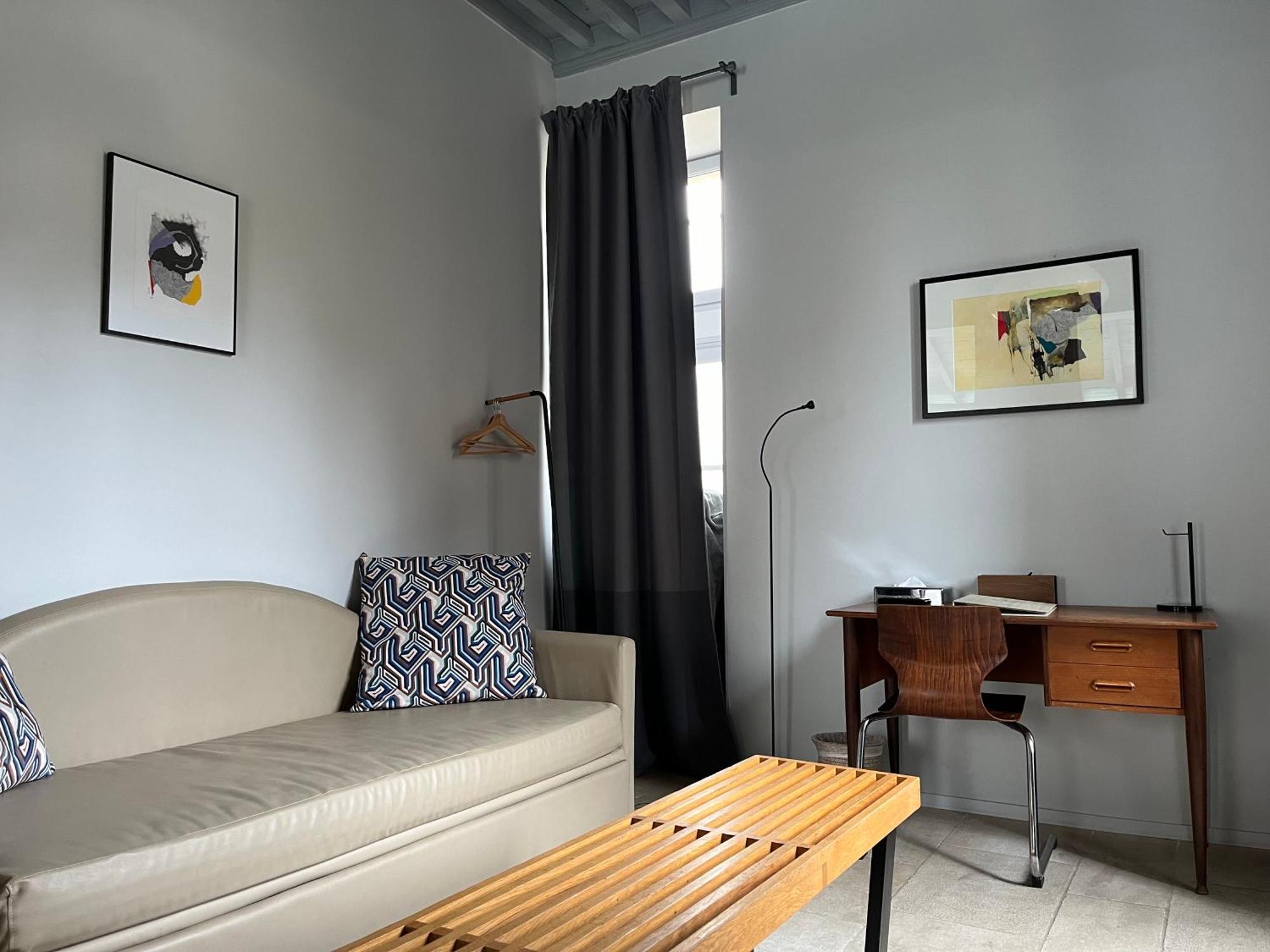 Boutique Hotel Entraigues Uzes Exterior photo